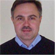 Puedo ofrecer una metodología propia, basada en la experiencia de campeones de competiciones en memorización, aplicada a aprendizaje de idiomas